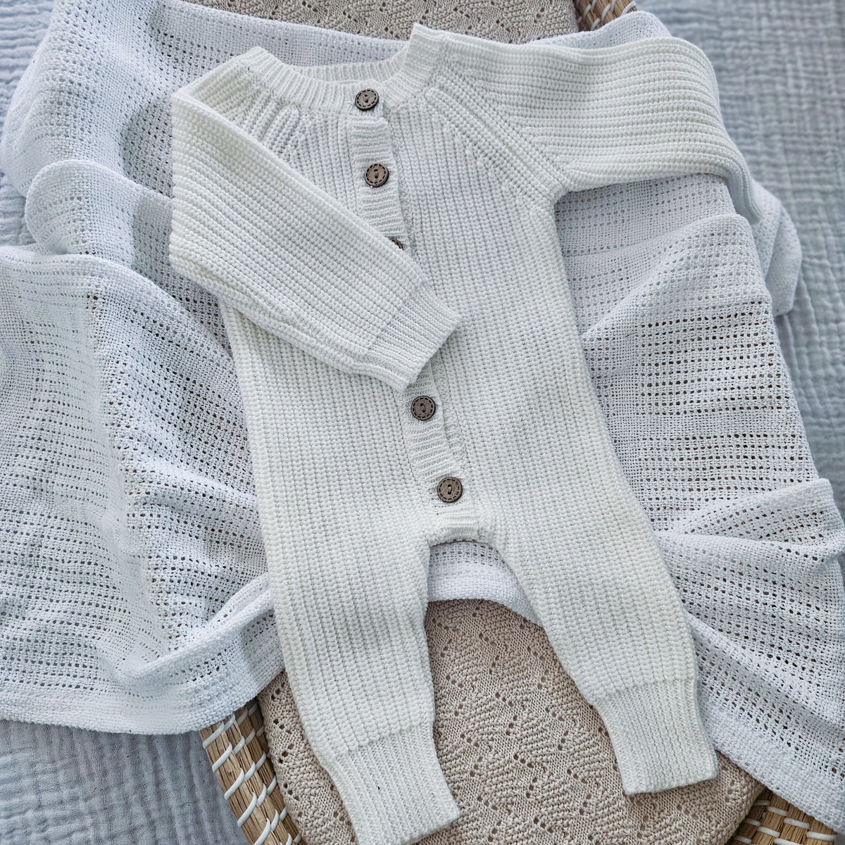 White organic cotton knitted newborn long romper 0-3 months
